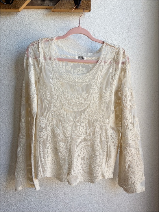 Tops - Soho Girls Sheer Ivory Lace Floral Embroidered Blouse OS